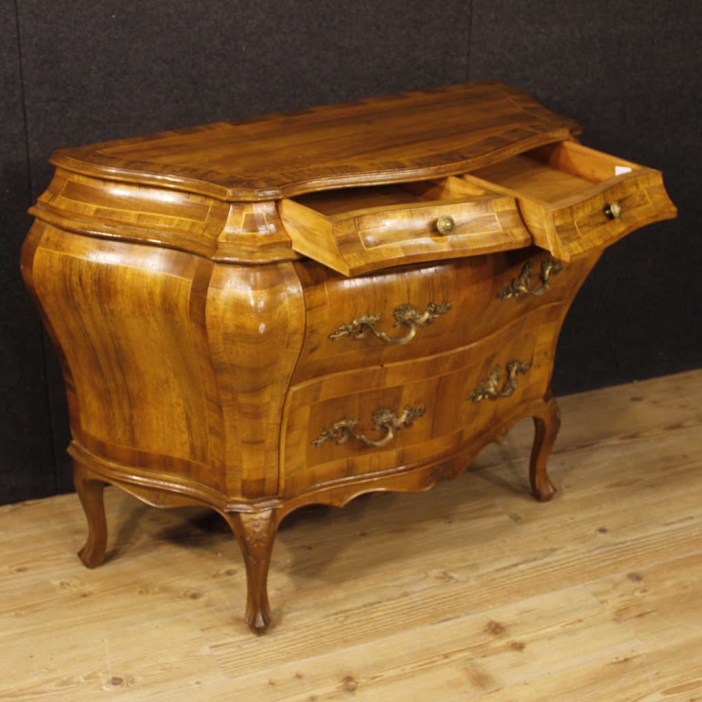 Venetian Dresser In Walnut And Maple Wood For Sale Antiques Com