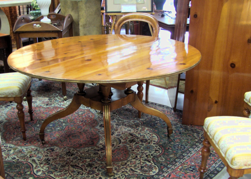 Antique Dining Room Table With Leaves