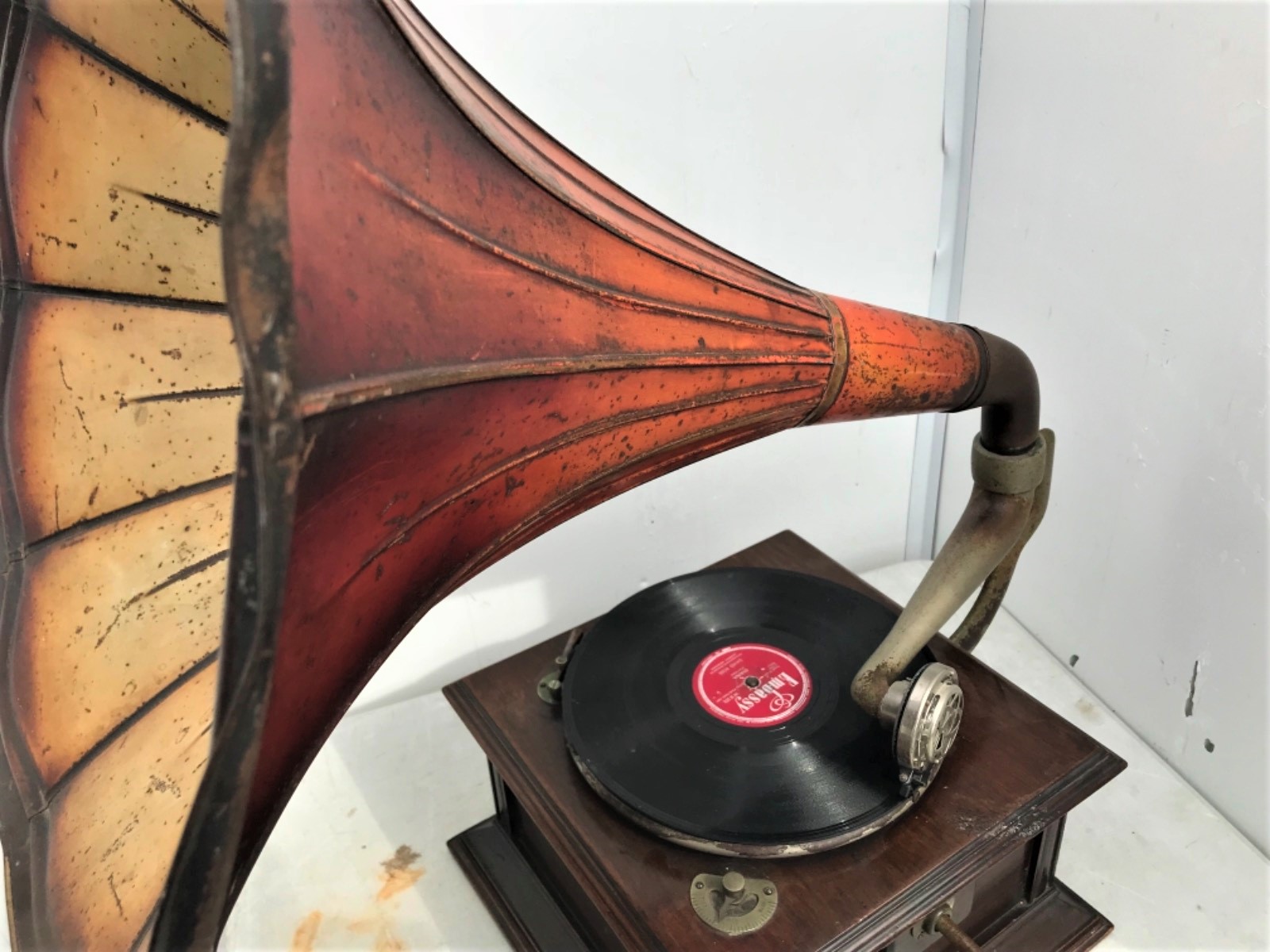 HORNED GRAMOPHONE 1920’S For Sale | Antiques.com | Classifieds