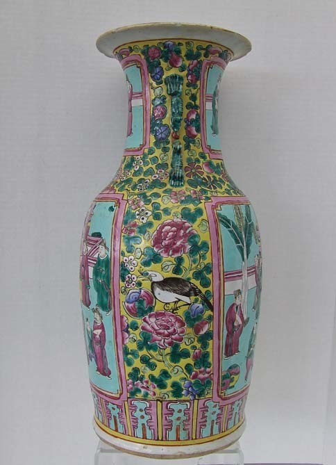 Antique 19th Century Qing Dynasty Chinese Porcelain Famille Rose