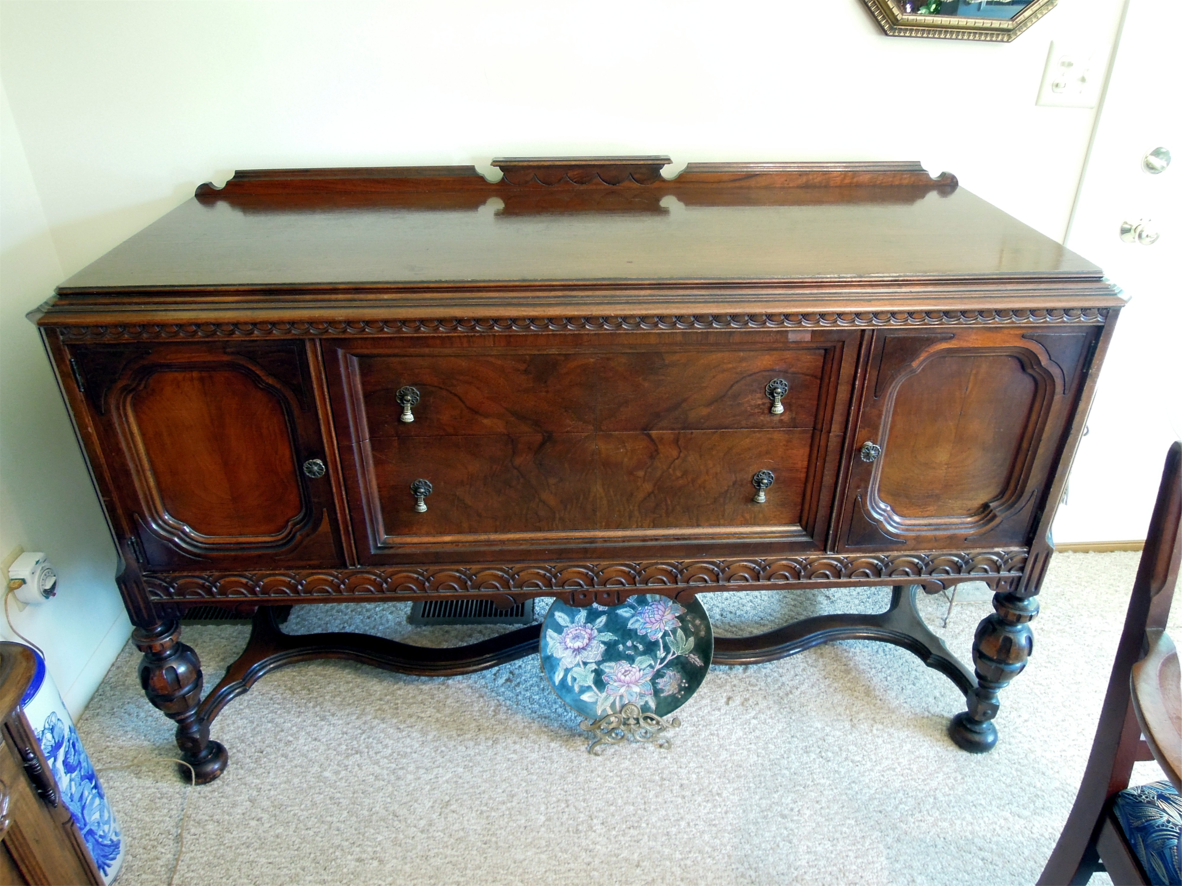 Types Of Antique Dining Room Buffet